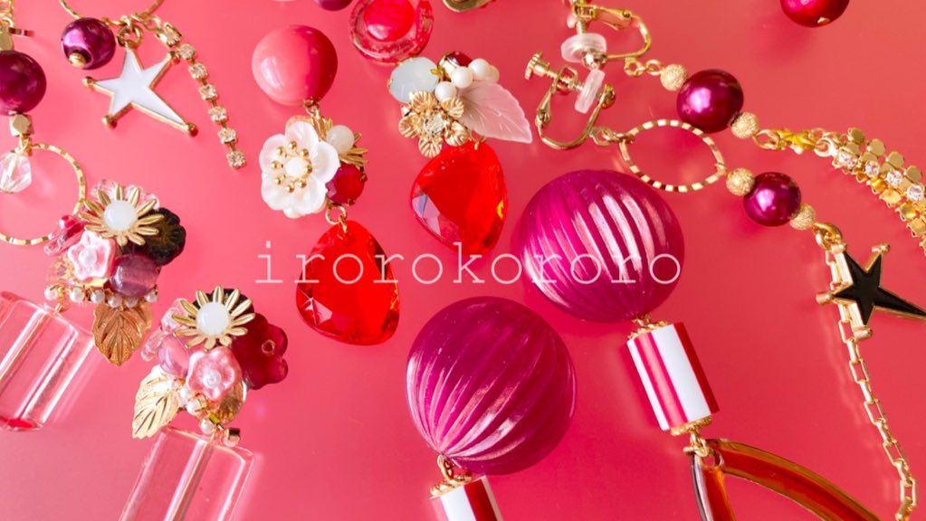 irorokororo☆ tweet media