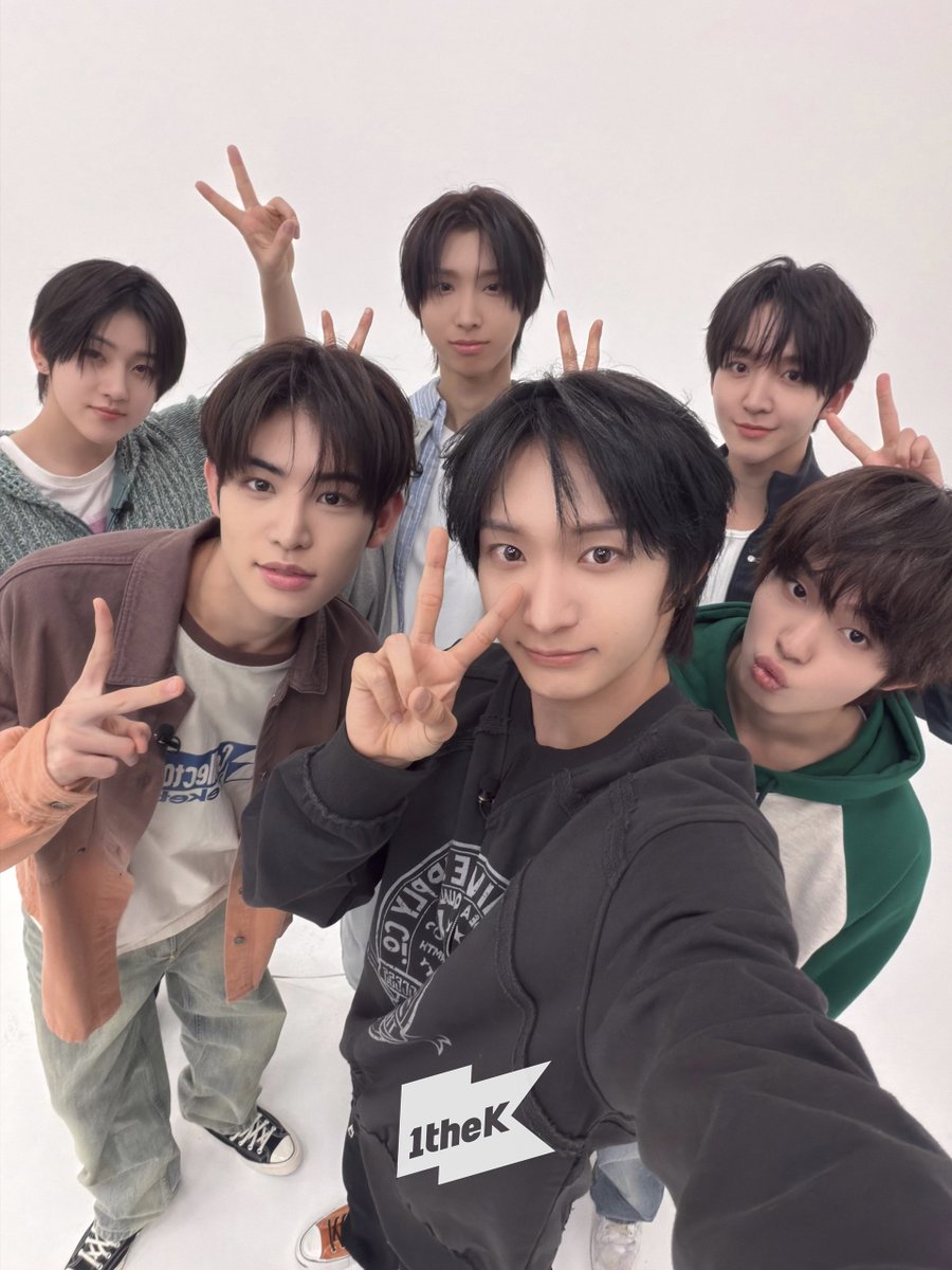 1theK(원더케이) tweet media