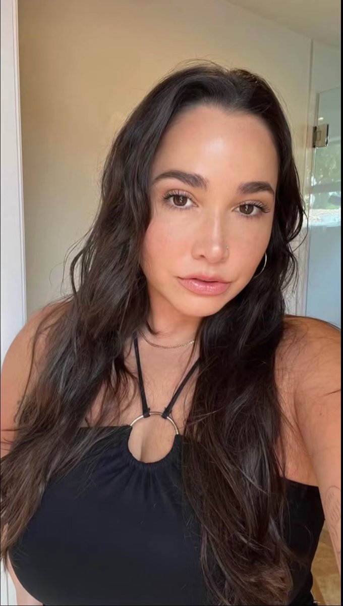 karlee grey tweet media