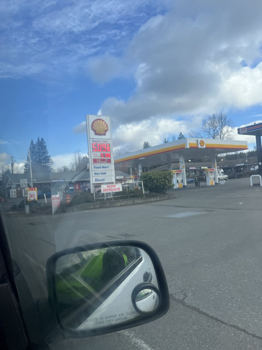 Michael Moore tweet media