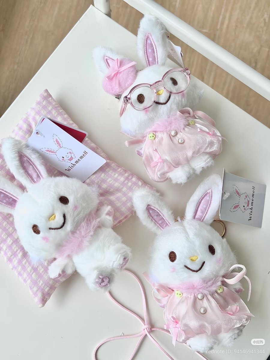 sanrio daily ✨ tweet media