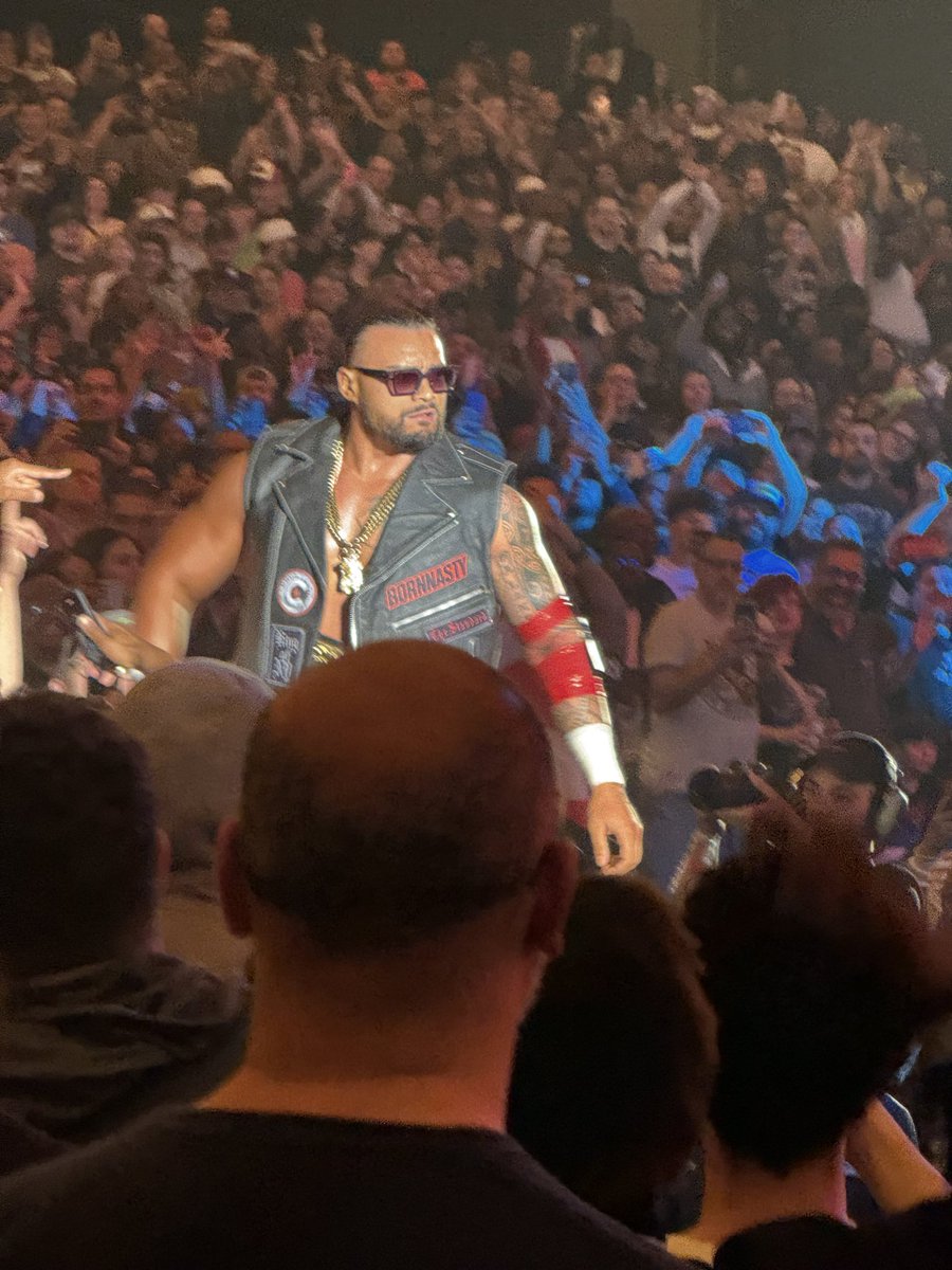 YoDuff1's tweet photo. Awesome to see New York’s own @Santana_Proud at @WWENXT tonight in the @InfosysTheater #WWENXT https://t.co/woWDXhe4ki