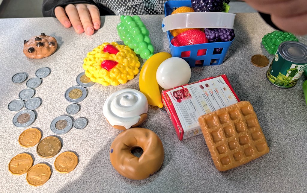 Julia Riverso-Correia (she/her) tweet media