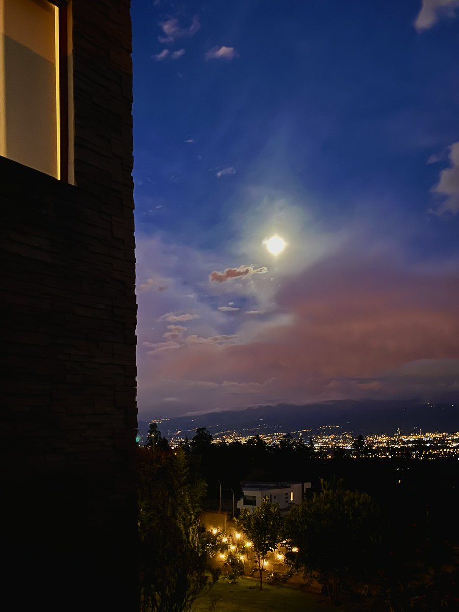 Edison Velasco tweet media