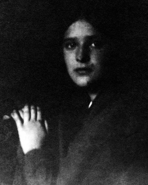 Contra Mundum Press tweet media