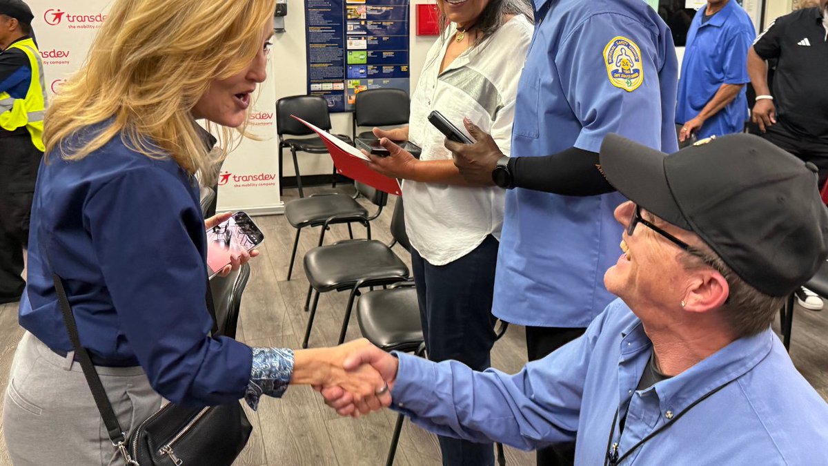MJMaynardSNV's tweet photo. A million miles marked by early mornings, long days, and safe rides. Thank you to our @Transdev “Million Miler” operators for representing @RTCSNV with pride and for safely connecting our community every day. Your dedication makes a meaningful difference. https://t.co/5HCdNJd9Nk