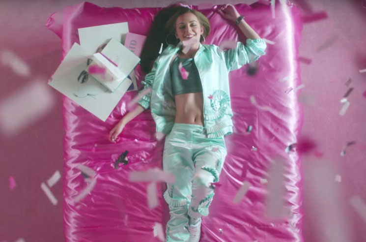 Mister Radio tweet media