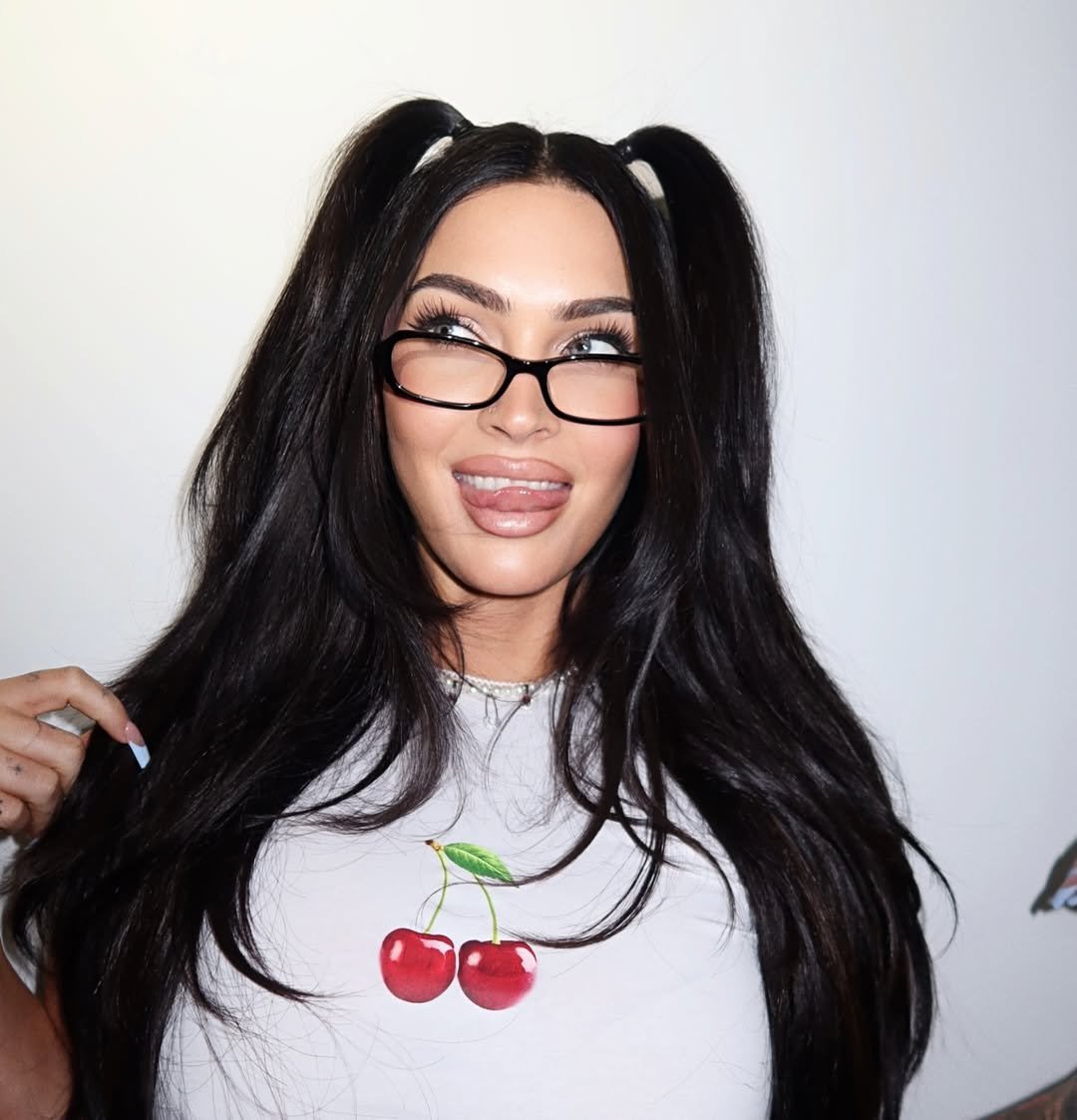 addiction allure tweet media