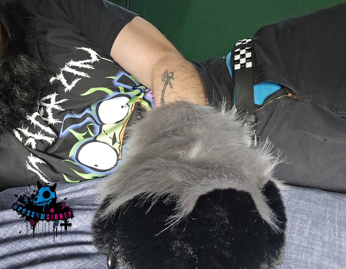 possum (dark mode) tweet media