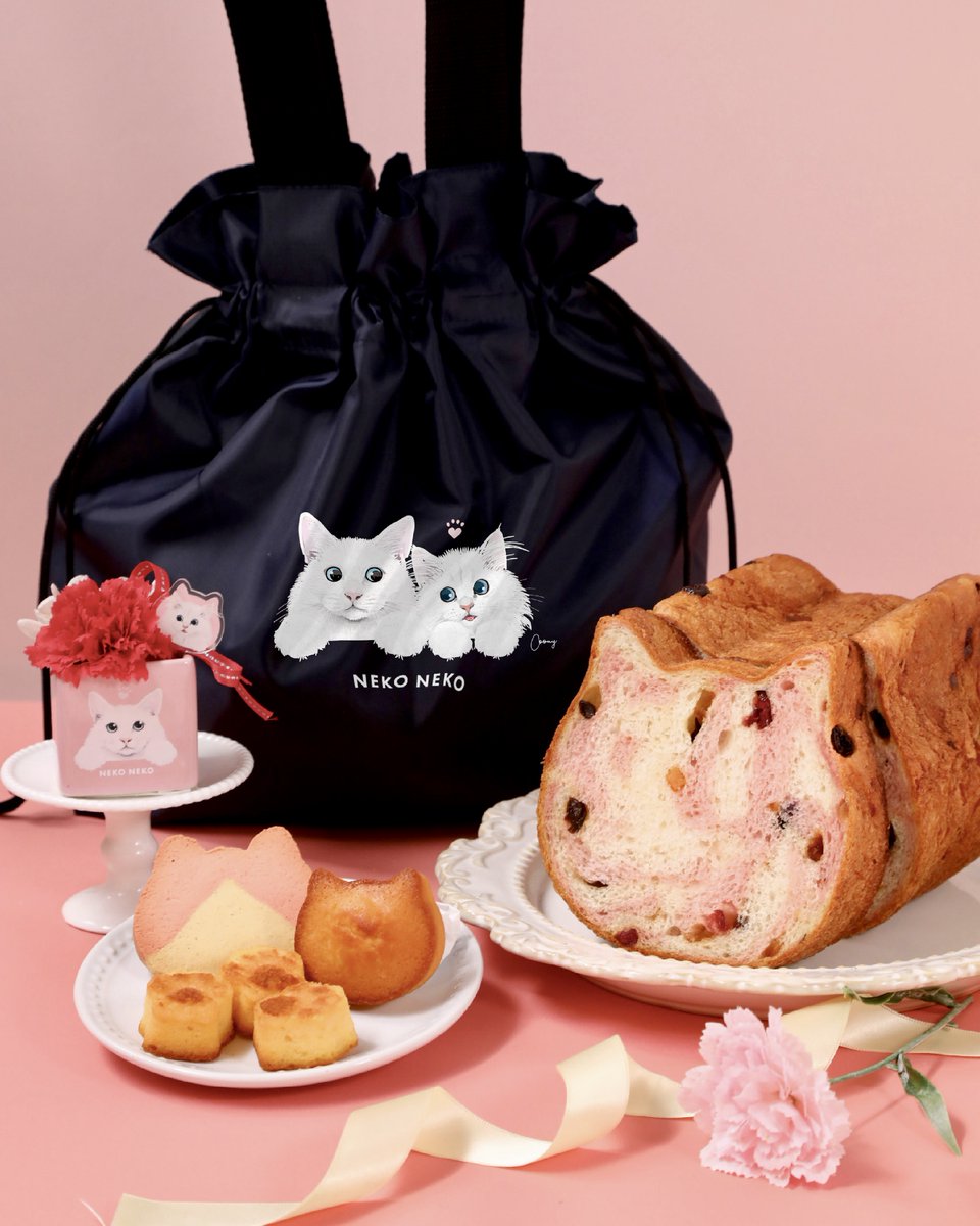 本日より予約販売開始🐈🐾 #母の日 限定グッズが オンラインストアにて