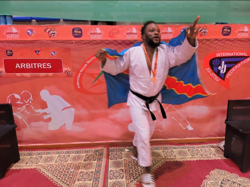 CHRISTOPHE MPUTU tweet media