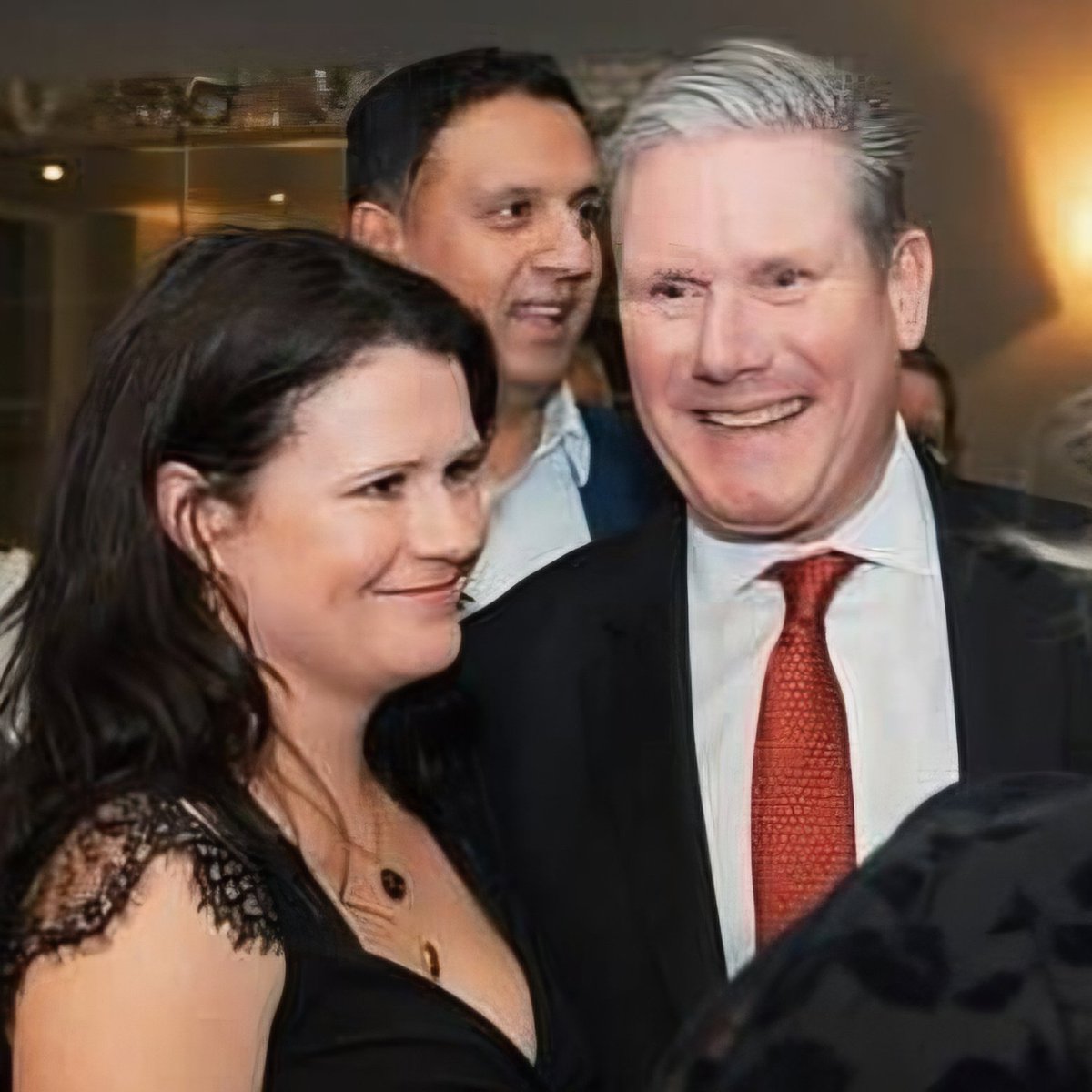 ModernNavy's tweet image. Breaking - Royal Navy Captain of one of the UK’s nuclear-armed submarines has stepped back from his role this week after being investigated over his relationship with Joani Reid, a #Labour MP whose husband arrested as #China spy @FT @ModernNavy @DefenceHQ

archive.is/2026.03.31-232…