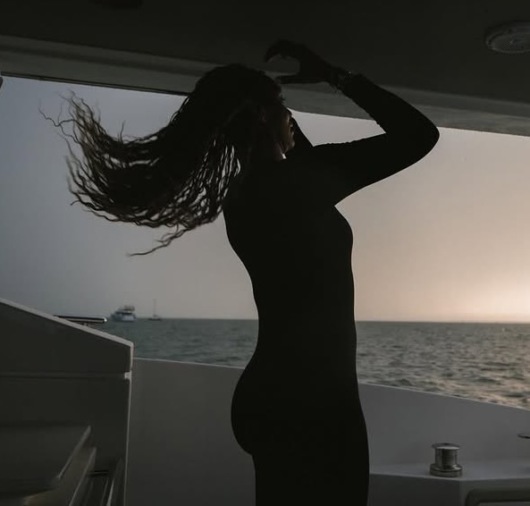 JustFreshKicks tweet media