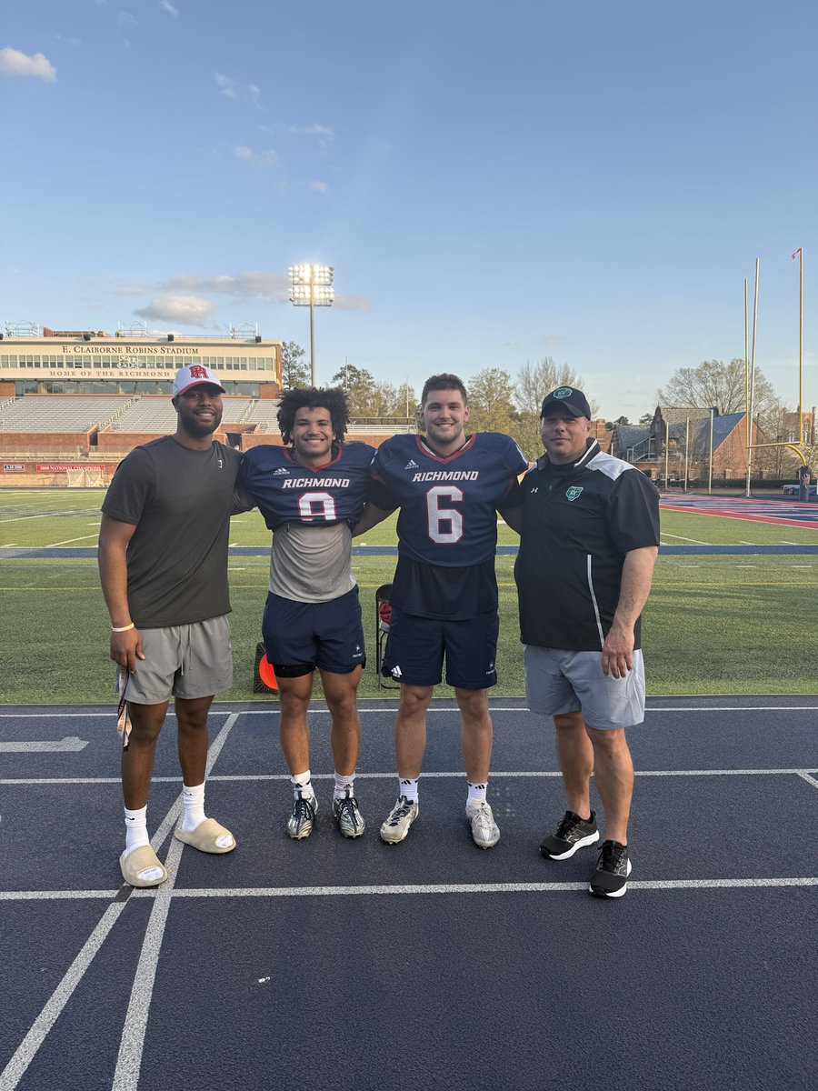 Coach Sharon tweet media