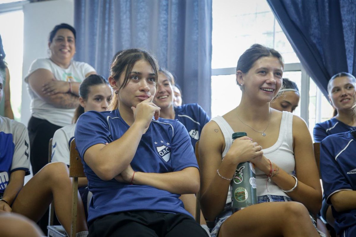 Eva Mieri tweet media