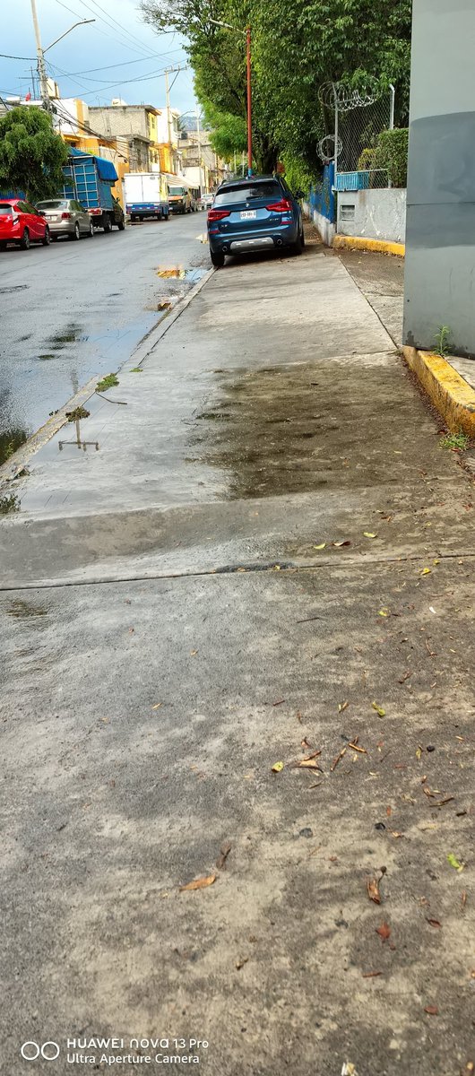 Ansel_Goth's tweet photo. @UCS_GCDMX @C5_CDMX @OVIALCDMX @SEMOVI_GobOax @TlalpanVecinos @TlalpanAl Pues, aún continua ahí y el paso es nulo. A trabajar @Gabyosoriohdz y @ClaraBrugadaM o sigue siendo el PRIAN de siempre? https://t.co/iE2WXBktj7