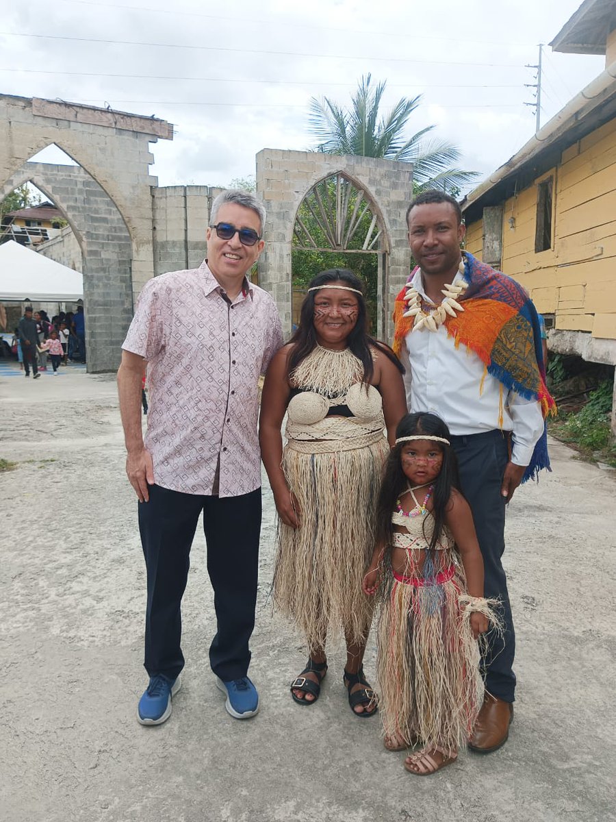 embTT_ve's tweet photo. @embTT_ve conducted an Itinerant Consulate to serve #Venezuela Indigenous Warao People from #Moruga in #TrinidadAndTobago
V'zuelan Waraos attended in massive numbers filling the venue (#TT Nat'l Cocoa Chocolate Museum) with their enthusiasm and cultural identity. Yakera https://t.co/AyTUrUjYWi