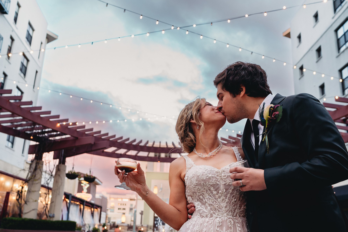 Spring wedding vibes—ice-cold cocktails, soft light, and a sunset stroll across the NOOR Terrace. From Leah &amp; Kevin's beautiful wedding at NOOR

Wedding Coordinator: @rebeccacalagnaevents
Photographer: @rebeccaylasotras

#NOORPasadena #PasadenaWedding