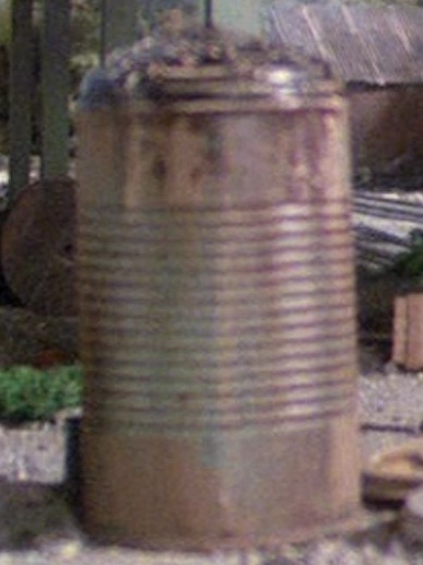 jd0gman's tweet photo. I'm the owner of the tin can seen in The Diseasel from the stop-motion series! As we know, cans clearly can't be in Thomas as they are real life objects. It was a result of a crew member carelessly leaving their lunch on set. Thanks to the help of Greg (everyone knows who he is!) https://t.co/6txZAKMMug
