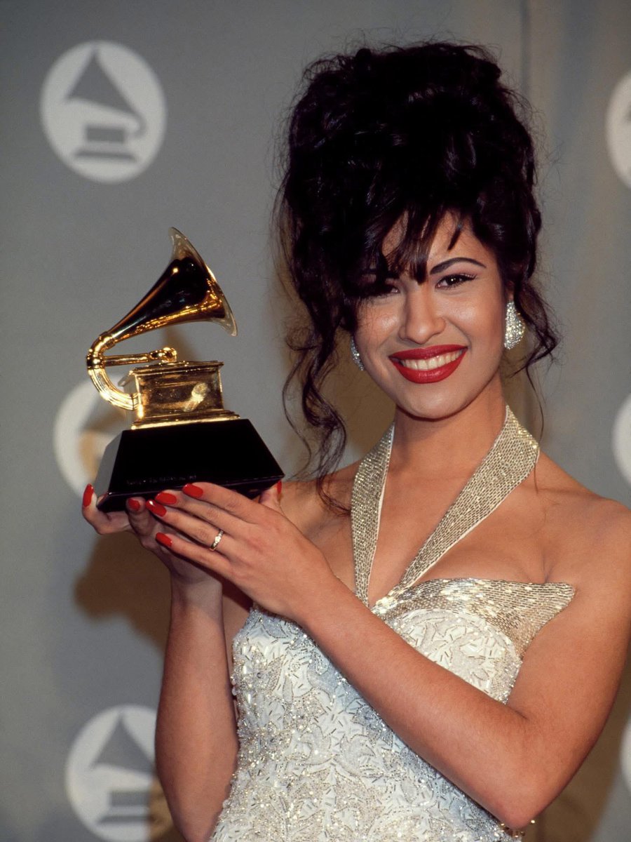 KinGBillionHeir's tweet photo. She was really some pressure 😮💨 #RIPSelena https://t.co/hLuwWlCHWC