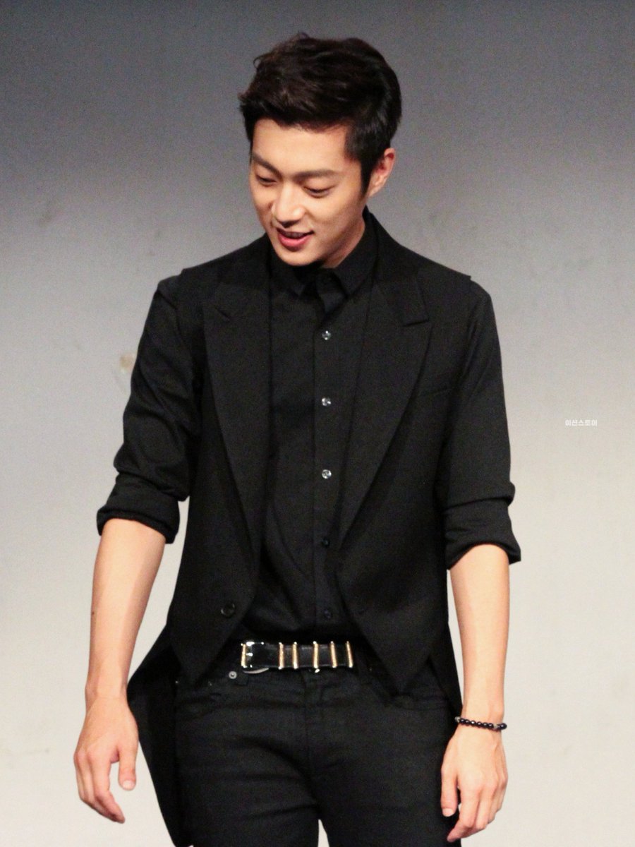 이션스토어 tweet media