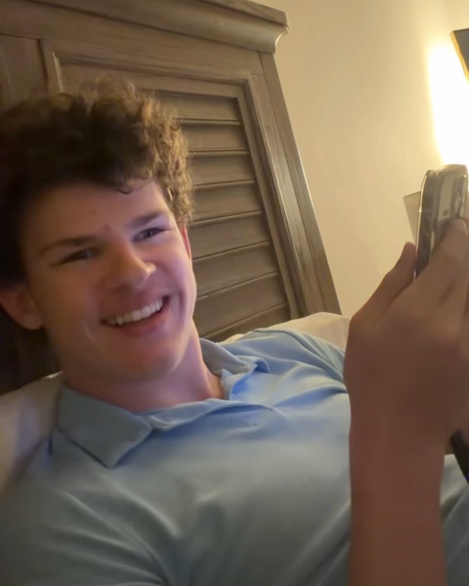 Cherry ☆︎ 911 ☆︎ BI BUCK tweet media