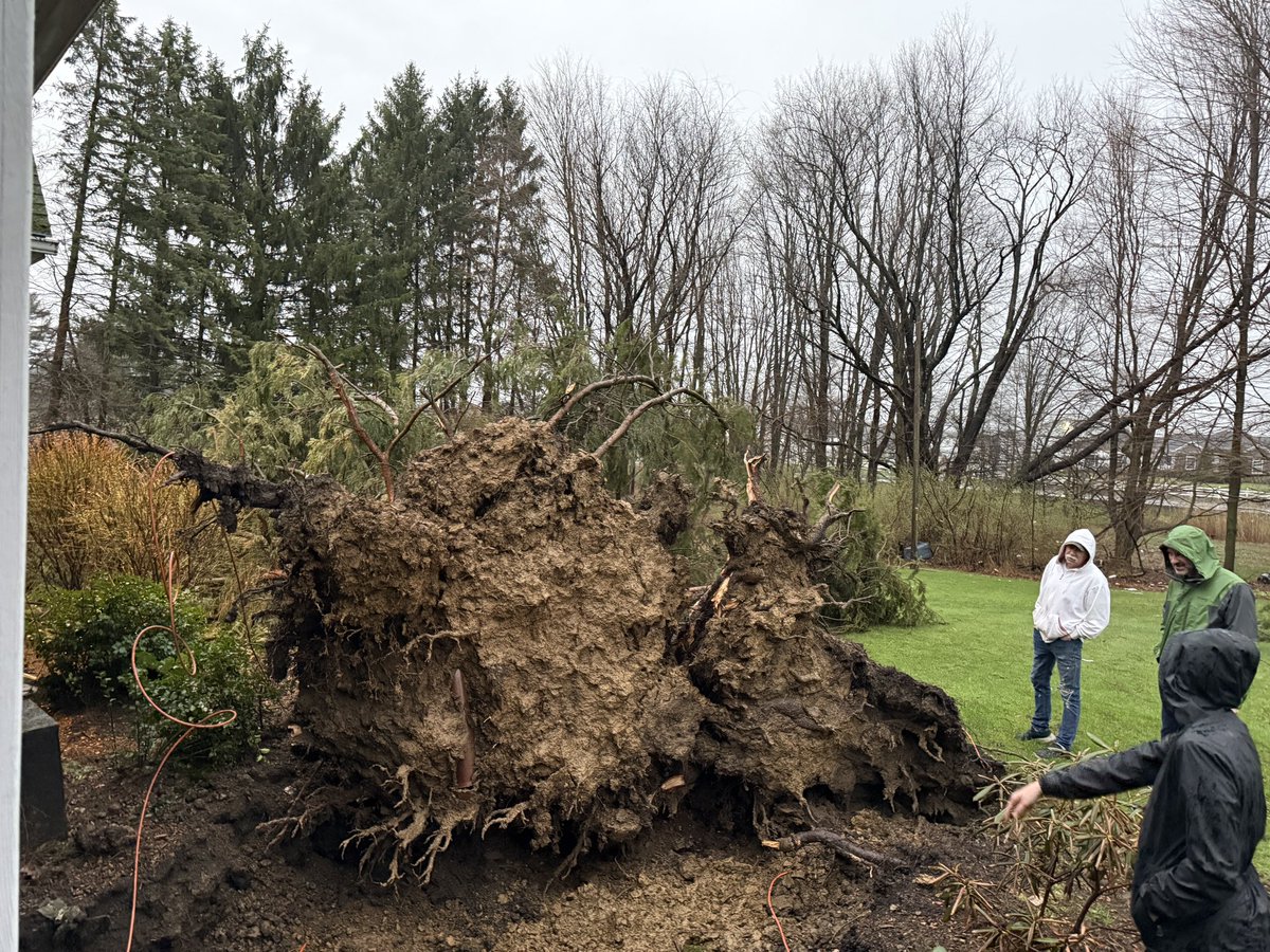 kristimaria's tweet photo. @ryanhallyall Andover, OH https://t.co/tow3QnUY31
