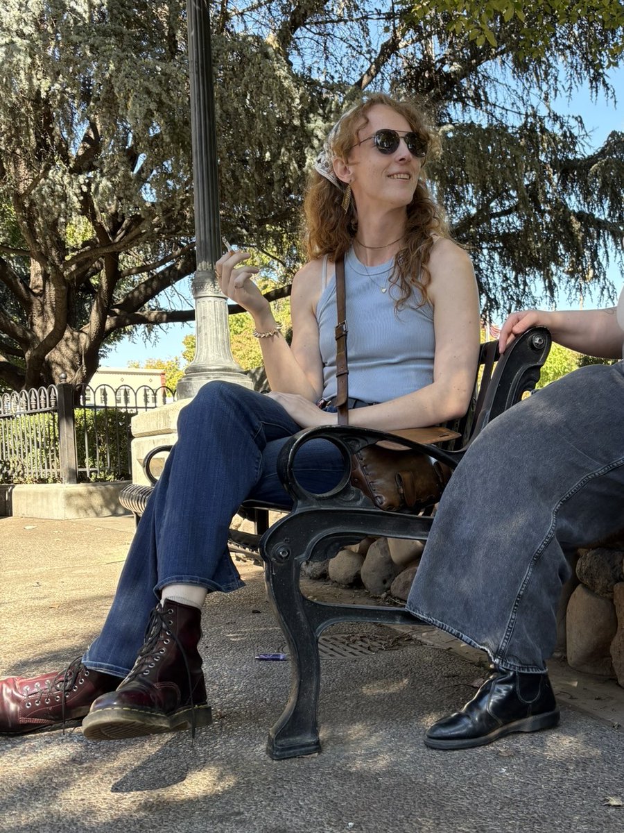 rose 🪽 tweet media