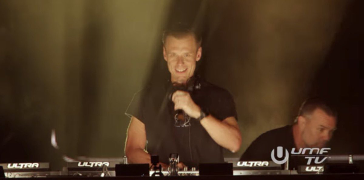 vijsingh_USA's tweet image. “Armin shut down Ultra Miami Sunday—pure fire. Who’s replaying it? 🎧🔥 #AVB #UltraMiami”