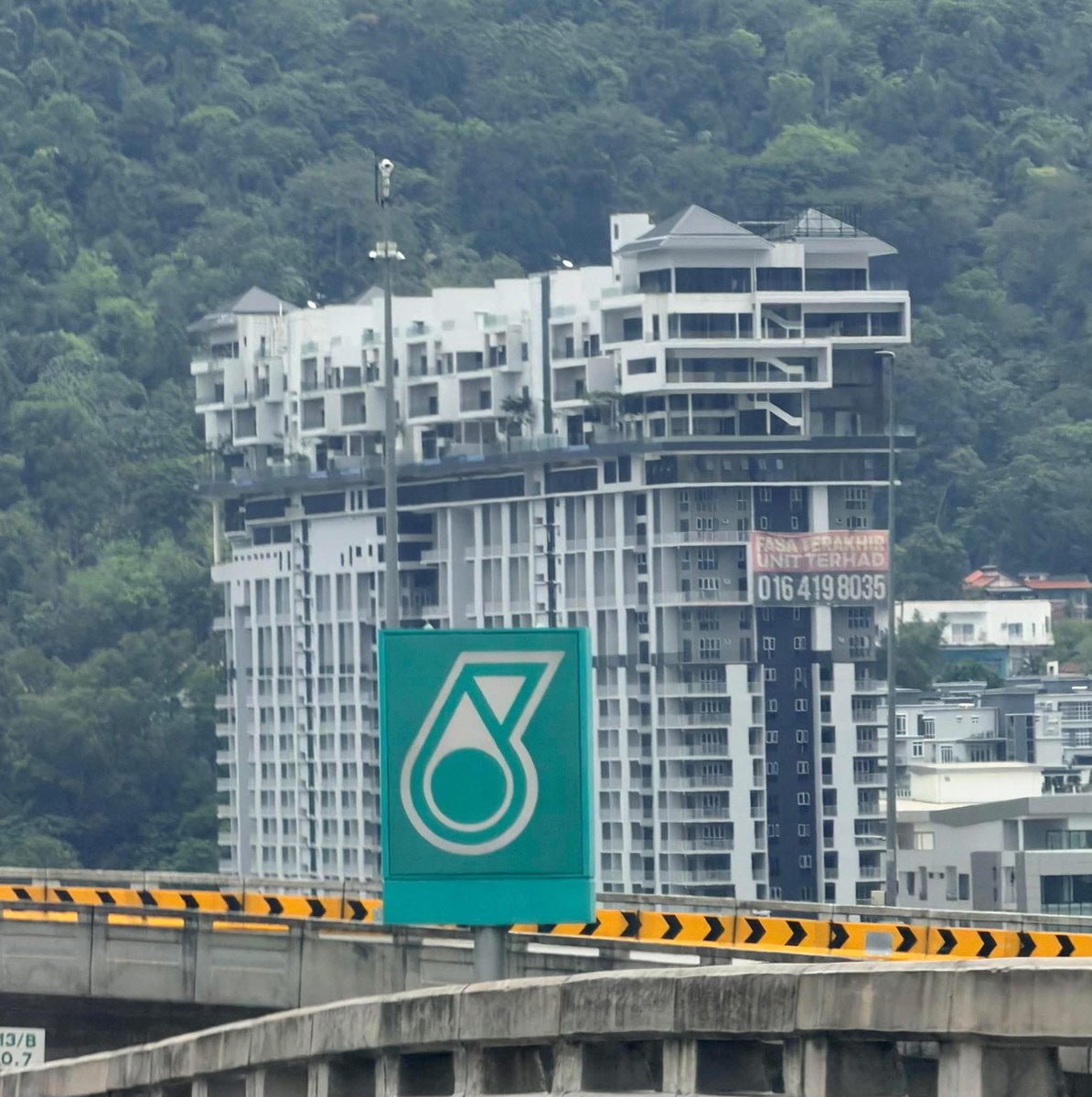 mhmmdhsm #RobohKuilHaram tweet media