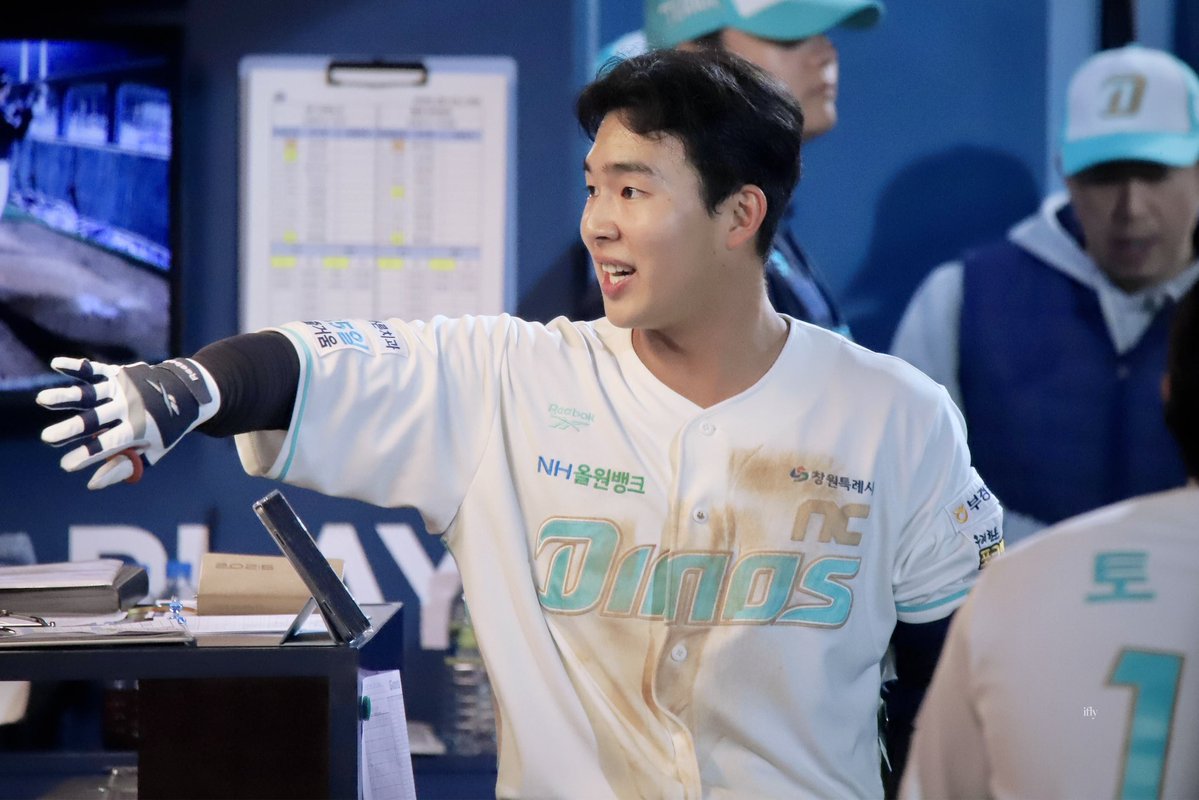 𝗂𝖿𝗅𝗒 tweet media