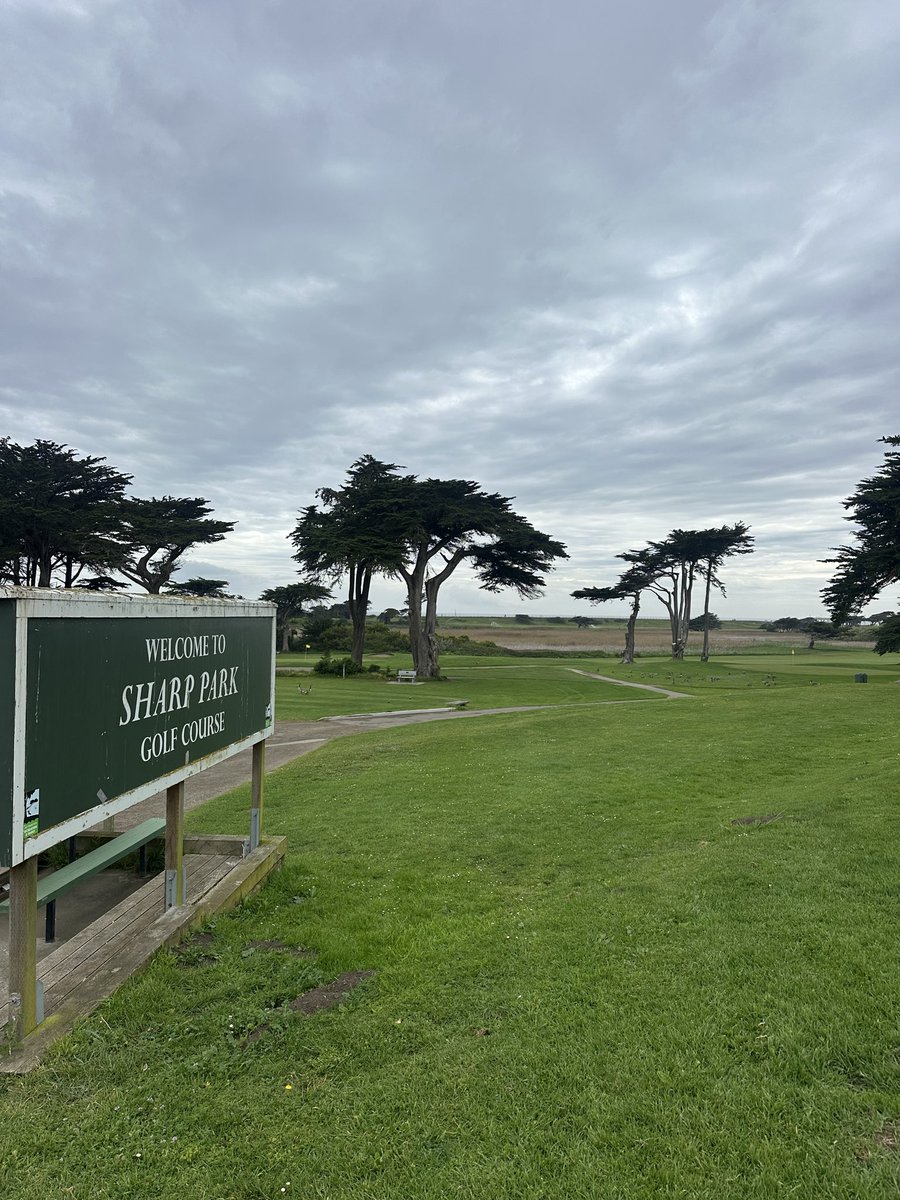 floggolfapp's tweet photo. Sharp Park GG in Pacifica. Luckily we finished right before the rain! https://t.co/5OSVLkPzKY
