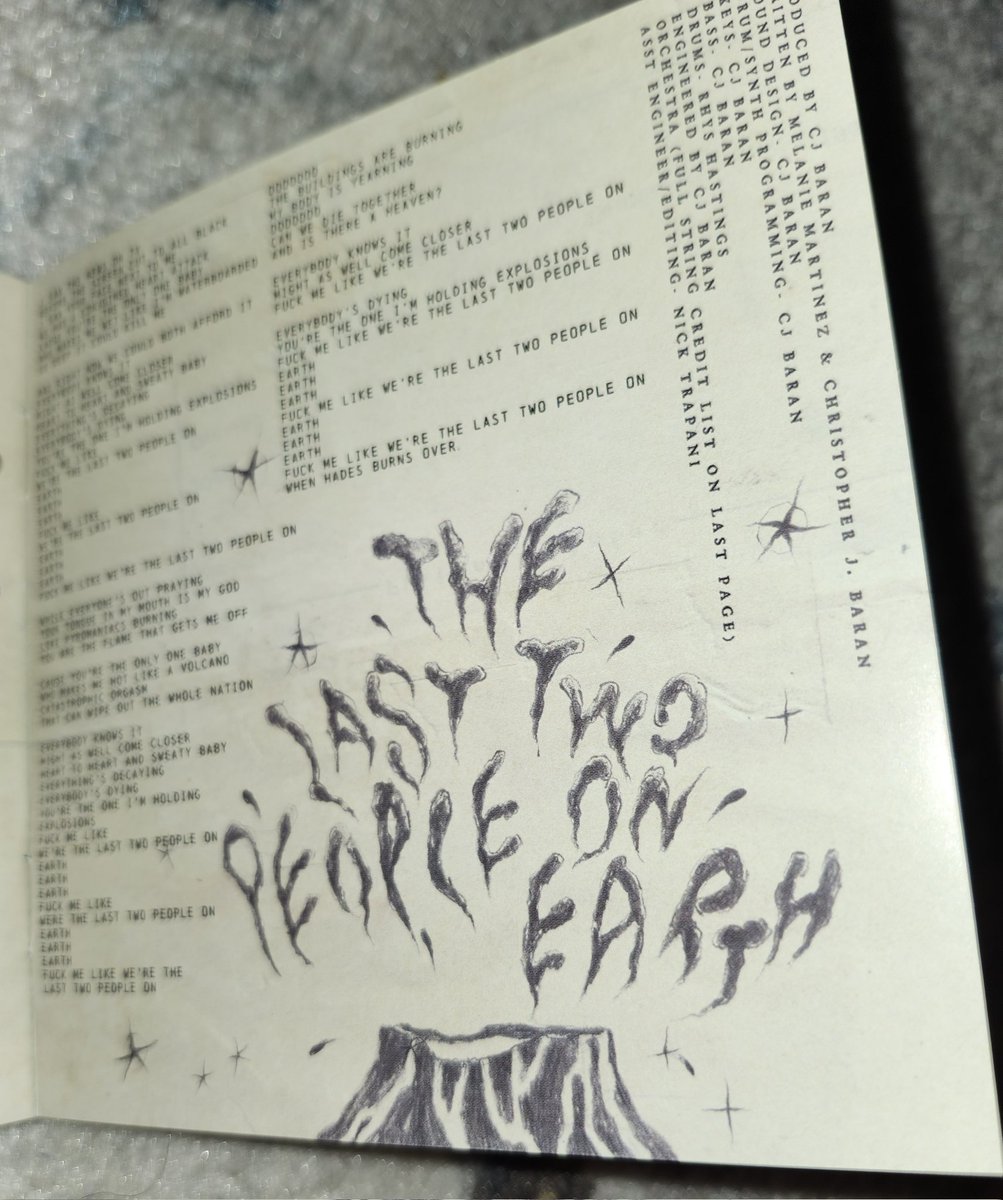 MM4Updates's tweet photo. TRACK 18: THE LAST TWO PEOPLE ON EARTH https://t.co/5Kwp4r0SAh