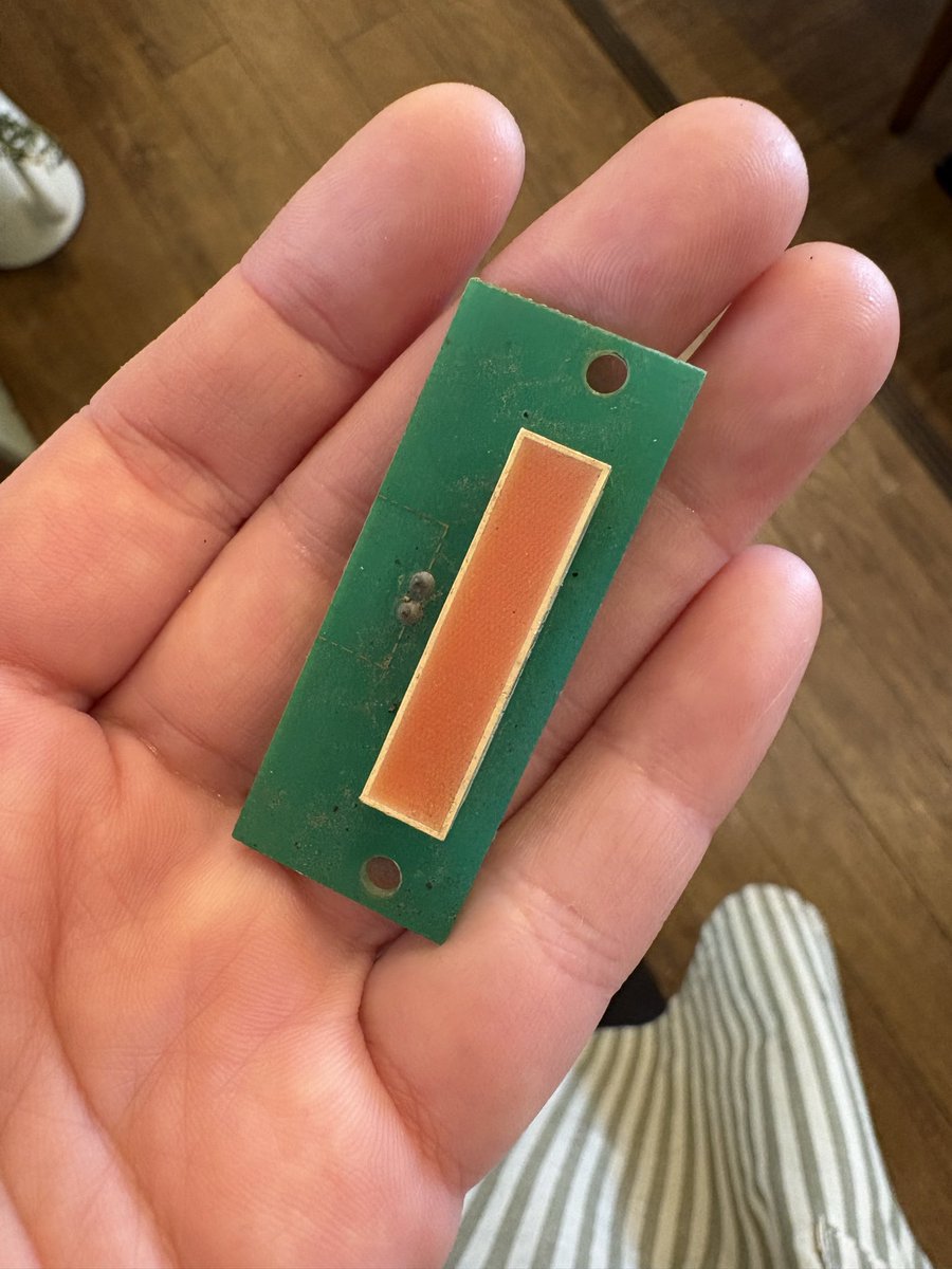 ネコノテカフェ tweet media