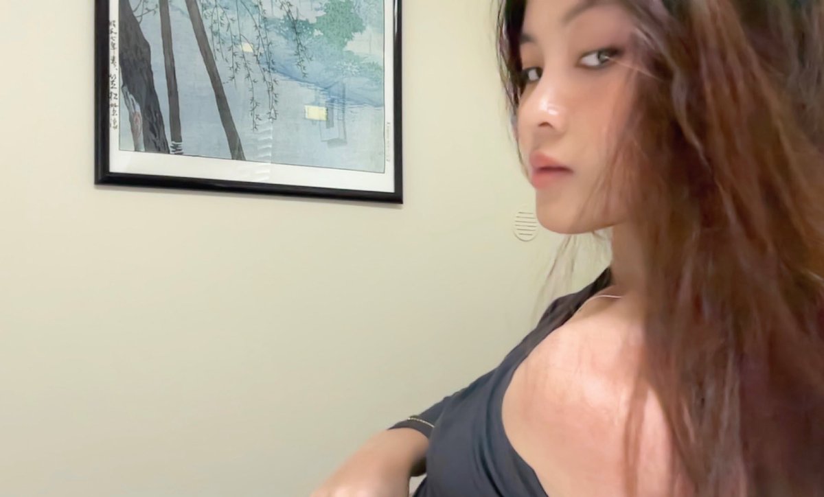 priscilla (alt) tweet media