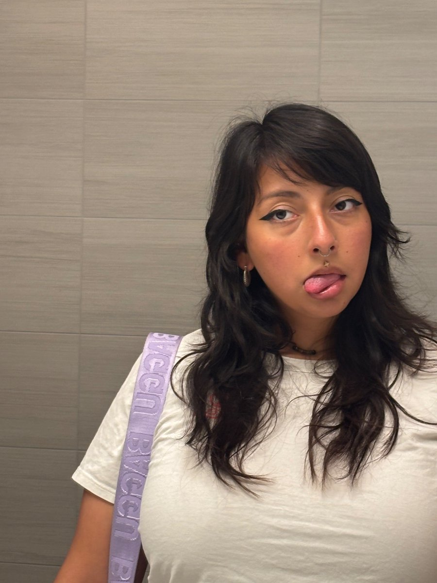 cea 🐚 tweet media