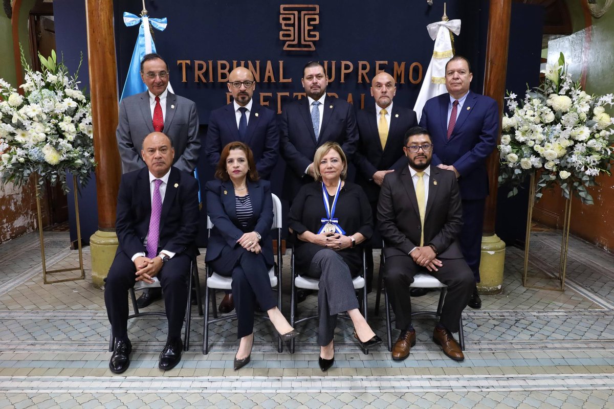 cicloscap's tweet photo. 🆘Para #MaríaAlejandraErazo las nuevas autoridades electorales enfrentan, al menos, 5 grandes desafíos:
🔺Recuperar la confianza ciudadana
🔺Garantizar independencia
🔺Fiscalizar financiamiento
🔺Modernizar procesos
🔺Combatir la desinformación
📸 TSE https://t.co/2cBEL7tf4V