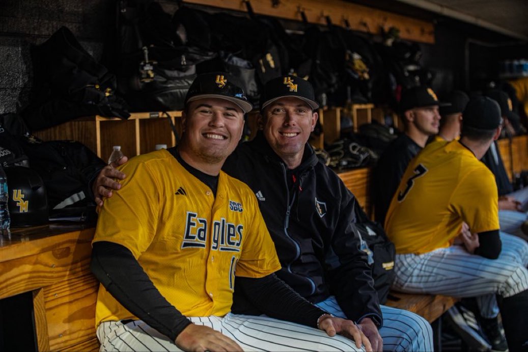 The Mustard Minions tweet media