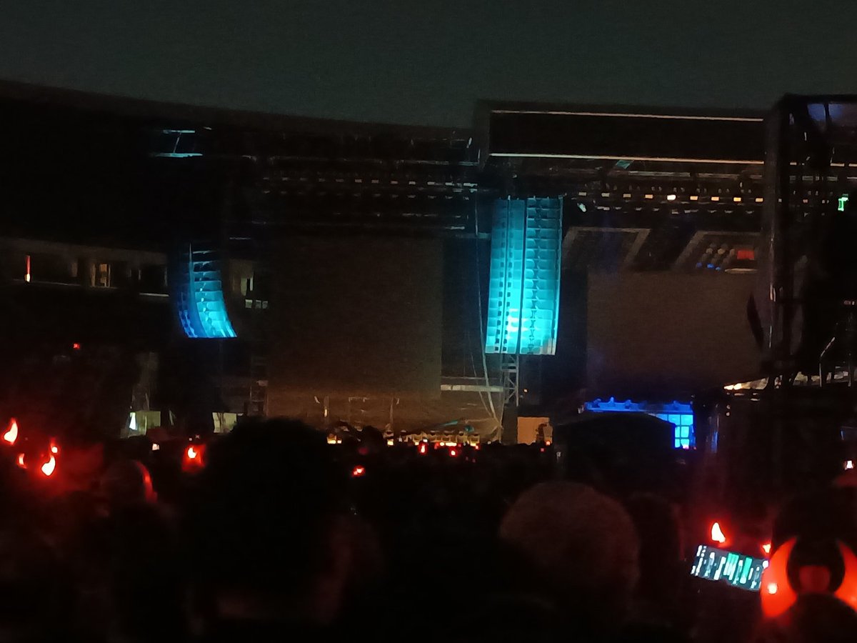 adrilo79's tweet photo. @acdc @ChristieGoodwin where are You? https://t.co/CNMg3T3lci