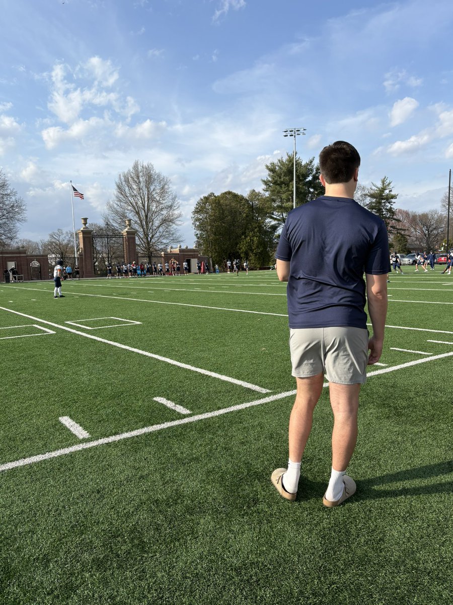MoserLandon5's tweet photo. Thanks Coach Parker for inviting me out to a practice! I never realized how beautiful the campus in my backyard was. It was great to meet the coaches and see the intensity the guys brought!
@McNeilParker @CoachLongBUFB @CoachBotts57 @Jeff_Behrman @coach_wwright @Bucknell_FB https://t.co/UlNYVdbs25