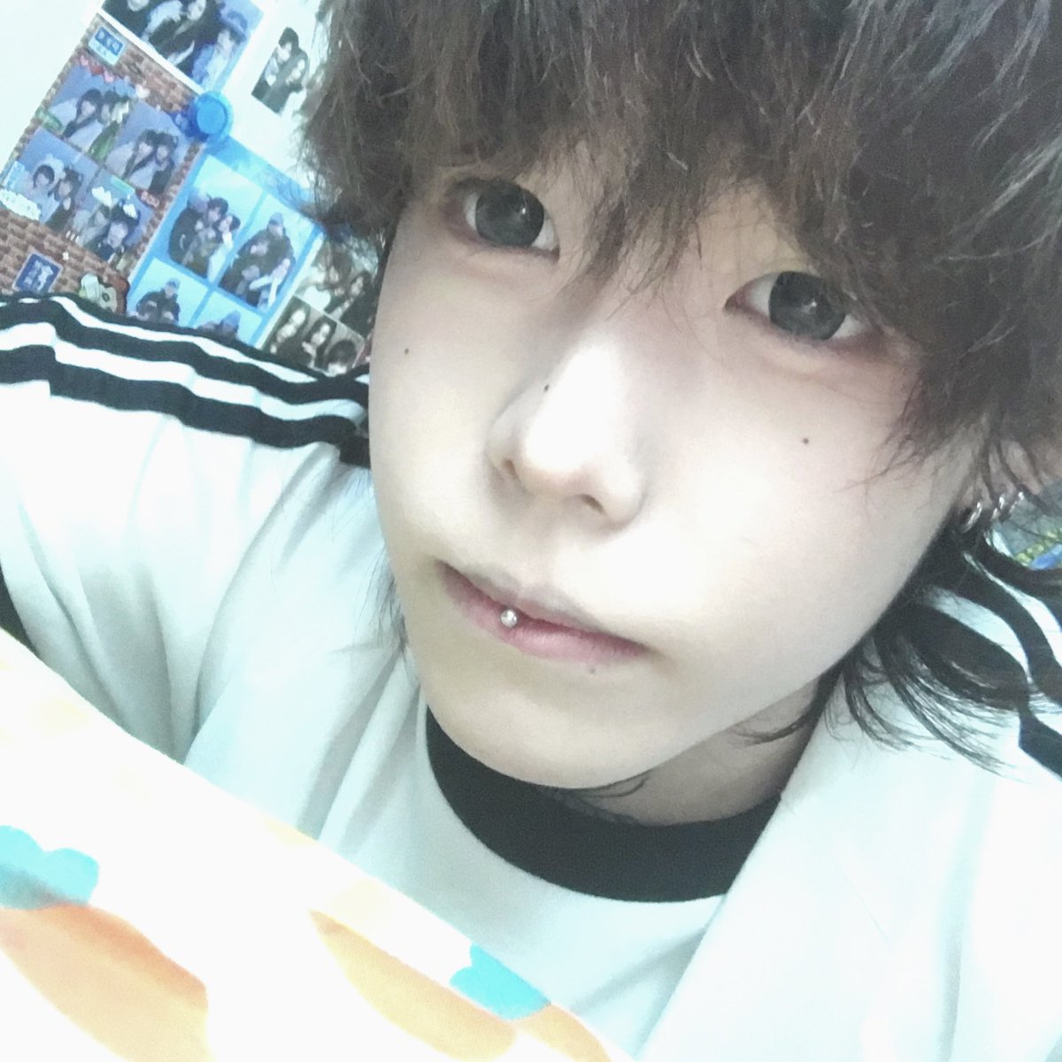 lr061019's tweet photo. 我这么刻薄的人竟然张了这么萌的脸 https://t.co/7jDxkitdY4