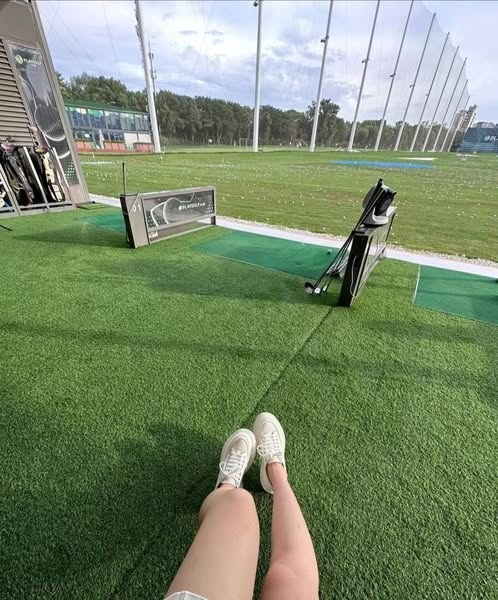 Chloeioemfdt's tweet photo. The practice of golf is also the practice of life 🏌🏻‍♀️⛳ https://t.co/HVcphnYTuM