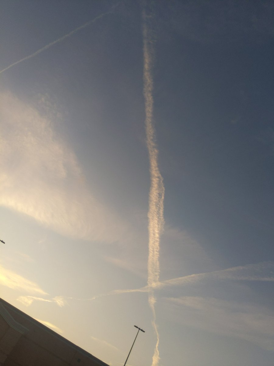 FauxRealLife tweet media