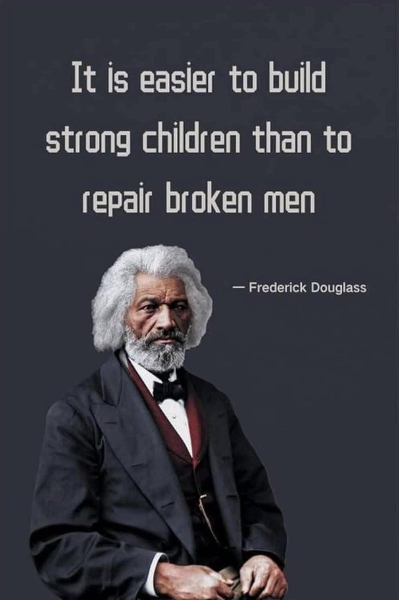 CLG98264897's tweet photo. The great ancestor speaks: ♥️🖤💚 https://t.co/VuyPgsfQme