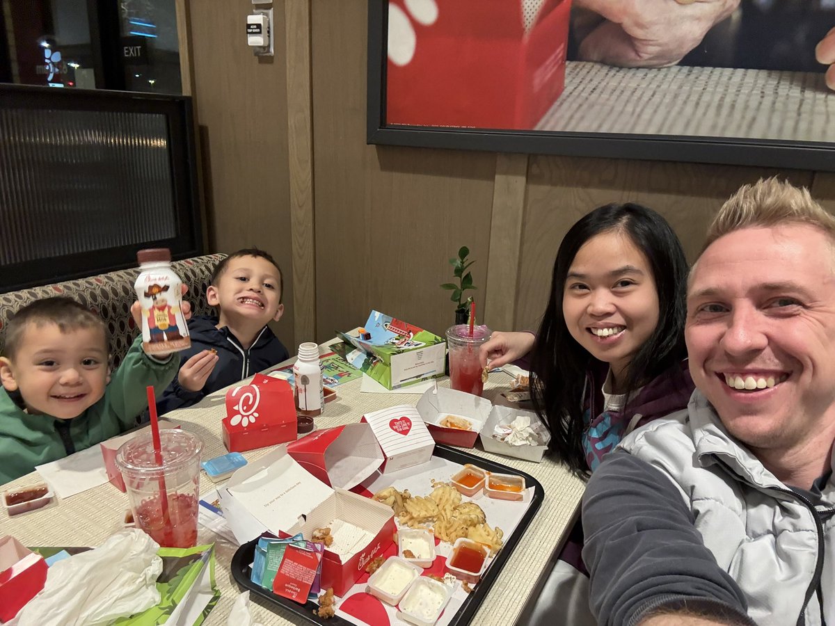 Adam Thomas Dommeyer tweet media