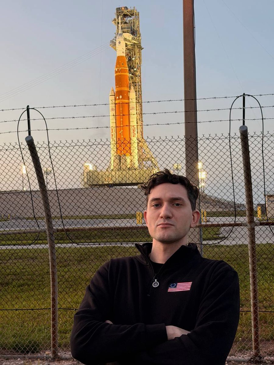 ALX 🇺🇸 tweet media