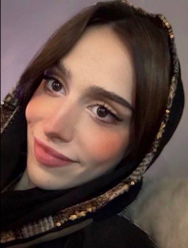 RC_1238's tweet photo. عينك بعيون عمتك اسراء ياكلب وانبح خله تلسع شحمتك وتلعب في مخك يمهان كسمك 😭😭 https://t.co/cUFjib5GGT