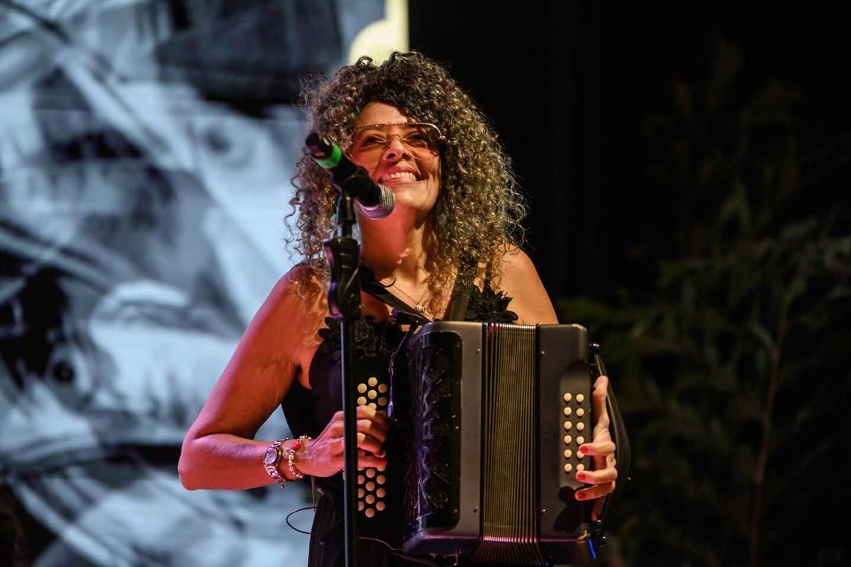 Carnaval de las Artes tweet media