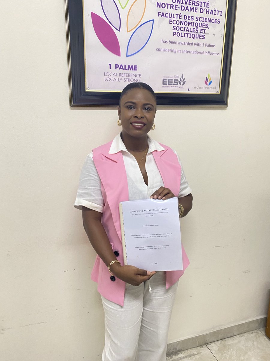 FsespUndh's tweet photo. La FSESP-UNDH félicite Madame Thérésa Bénédick PIERRE pour la soutenance de son mémoire pour l’obtention du grade de licenciée en Sciences Économiques. Nous formulons tous nos vœux de succès dans ses projets futurs. https://t.co/8hNO3qoc2n