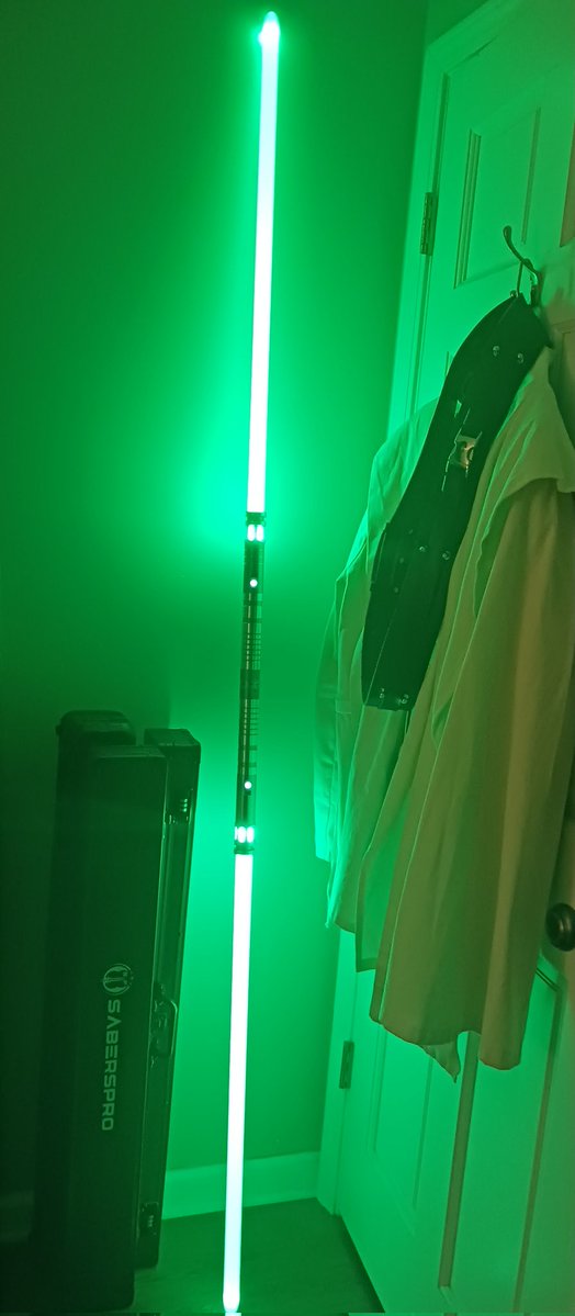 Qui-Gon's Lightsaber 🟢 🦉 tweet media